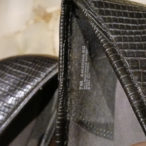 Aerosols sure grip black slip resistant resturant shoes fits 6.5 or 7 - Picture 3 of 5